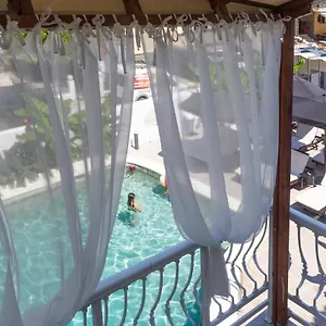 Hotel Odysseas Polychrono