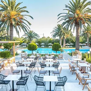 Hotell May Beach Hotel