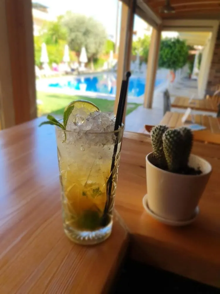 Olympia Hotel ريثيمنو